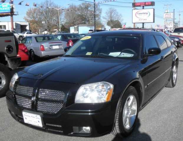 2006 Dodge Magnum S