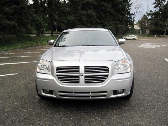 2006 Dodge Magnum Unknown