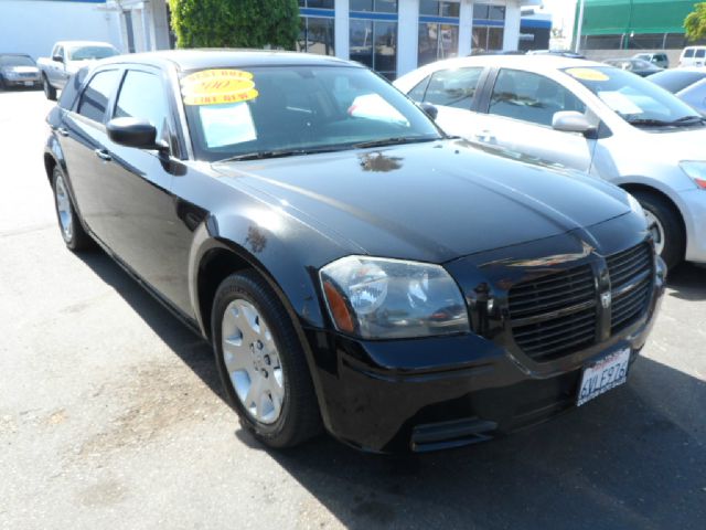 2007 Dodge Magnum SE