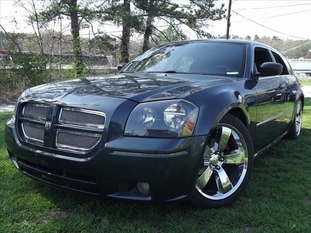 2007 Dodge Magnum S