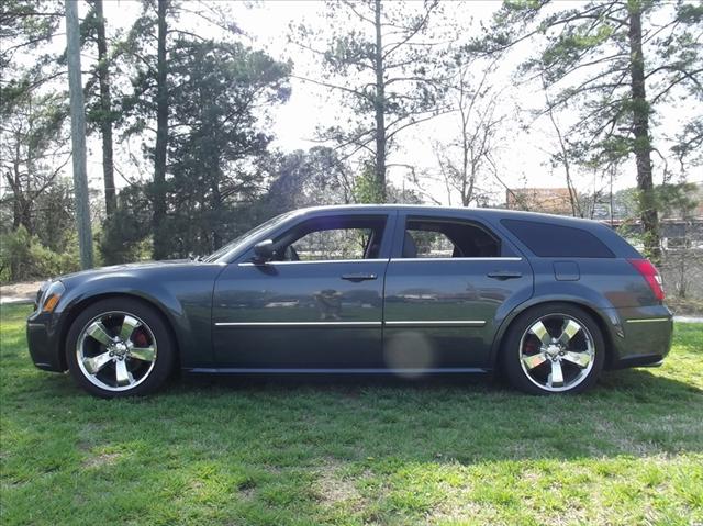 2007 Dodge Magnum S