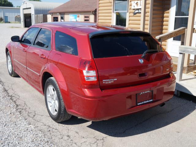 2007 Dodge Magnum S