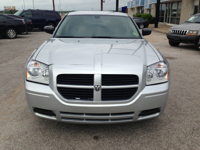 2007 Dodge Magnum SE