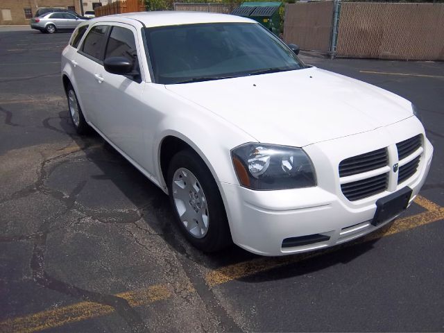 2007 Dodge Magnum SE