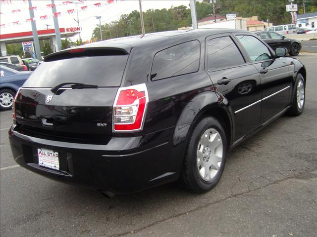 2007 Dodge Magnum S