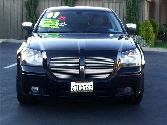 2007 Dodge Magnum S