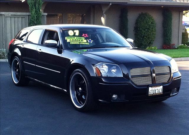 2007 Dodge Magnum S