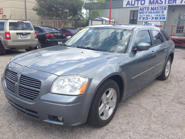 2007 Dodge Magnum S