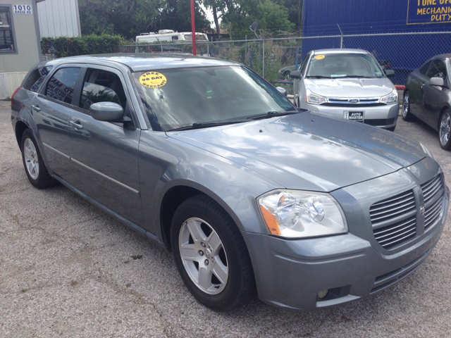 2007 Dodge Magnum S