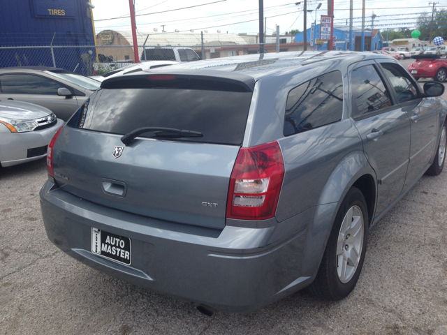 2007 Dodge Magnum S