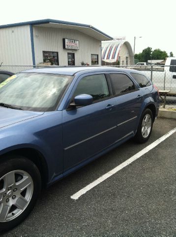 2007 Dodge Magnum S