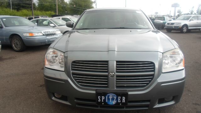 2007 Dodge Magnum S