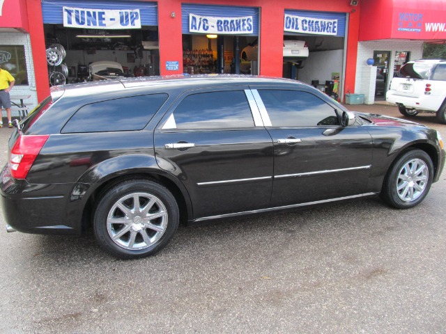 2007 Dodge Magnum S