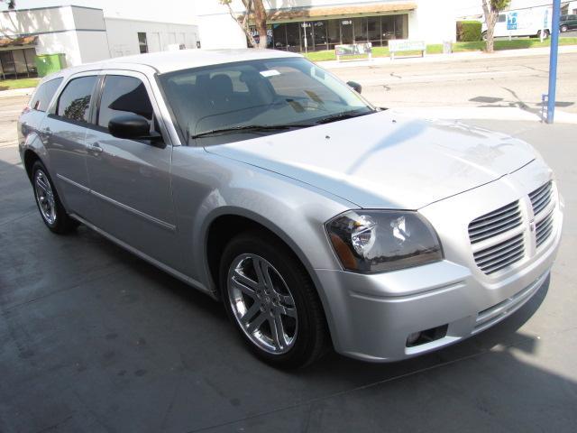 2007 Dodge Magnum Awd,roof,luxury