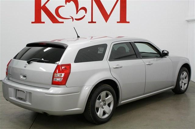 2008 Dodge Magnum Unknown