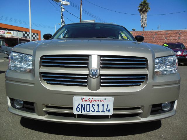 2008 Dodge Magnum S