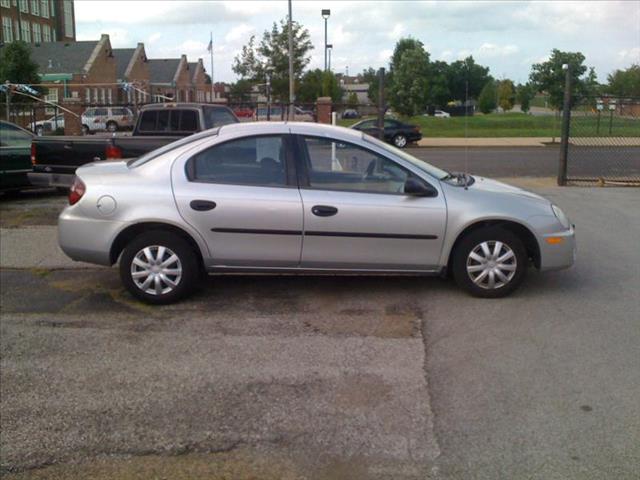 2003 Dodge Neon SE