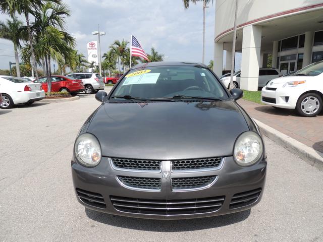 2003 Dodge Neon LE