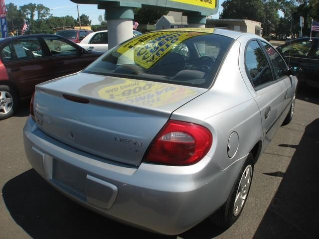 2003 Dodge Neon SE