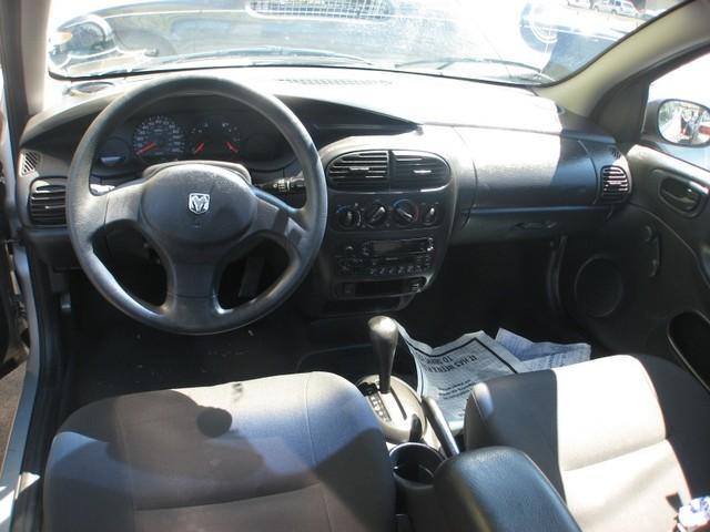 2003 Dodge Neon SE