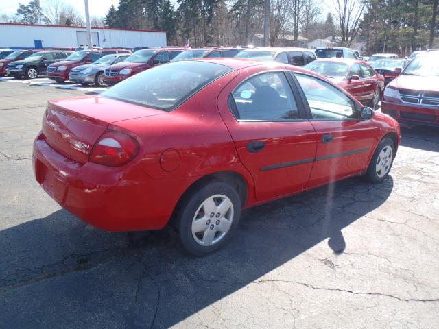 2003 Dodge Neon SE