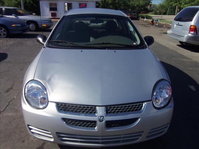 2004 Dodge Neon SE