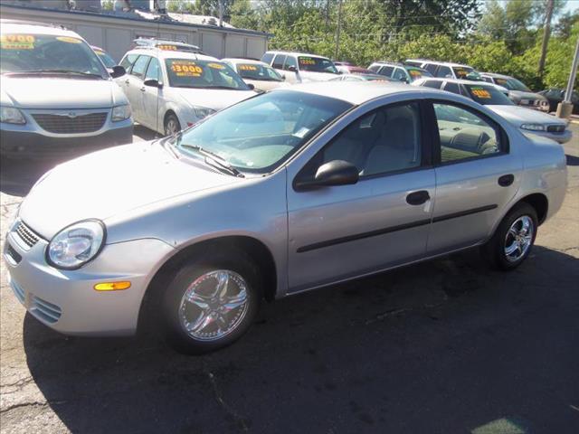 2004 Dodge Neon SE