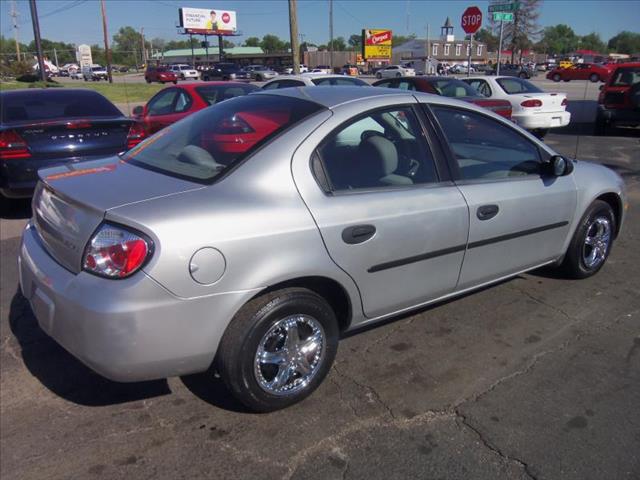 2004 Dodge Neon SE