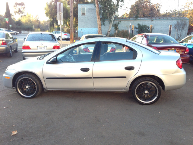 2004 Dodge Neon SE