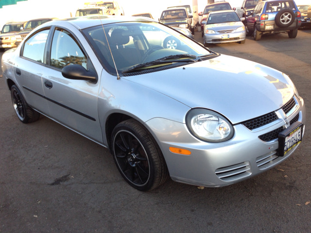 2004 Dodge Neon SE