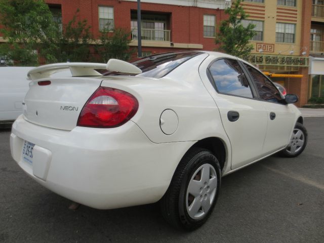 2005 Dodge Neon SE