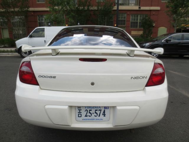 2005 Dodge Neon SE