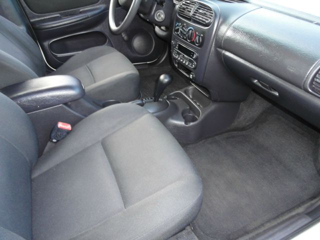 2005 Dodge Neon SE