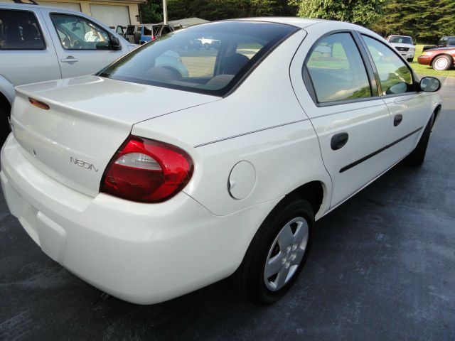 2005 Dodge Neon SE