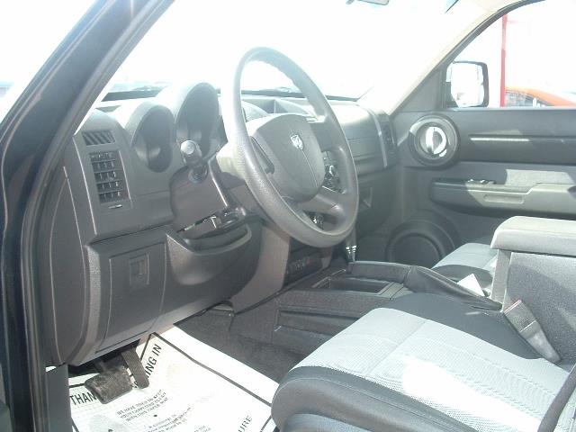 2007 Dodge Nitro Deluxe Convertible