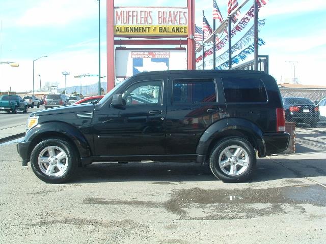 2007 Dodge Nitro Deluxe Convertible