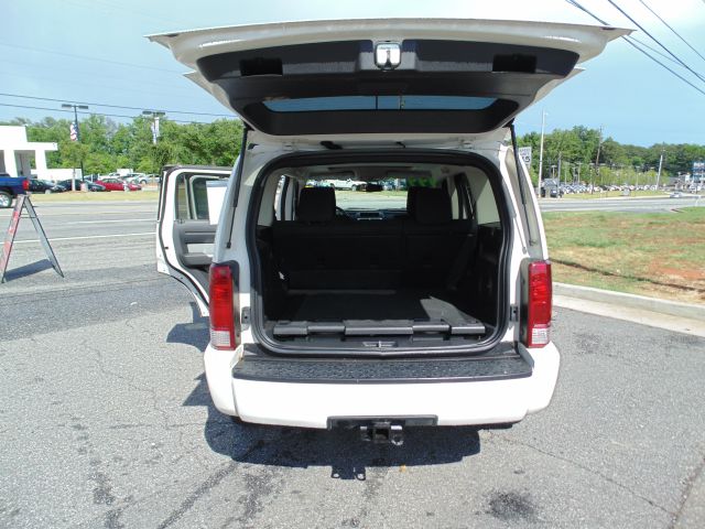 2007 Dodge Nitro Wagon SE