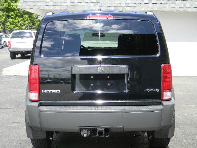 2007 Dodge Nitro Wolfsburg Edition Sedan