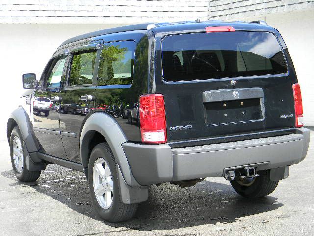 2007 Dodge Nitro Wolfsburg Edition Sedan