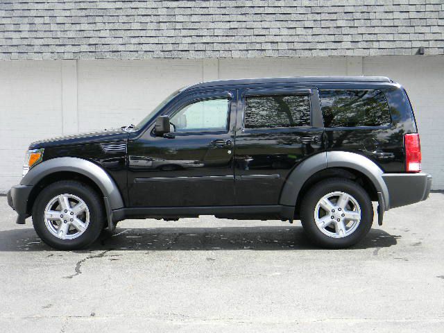 2007 Dodge Nitro Wolfsburg Edition Sedan