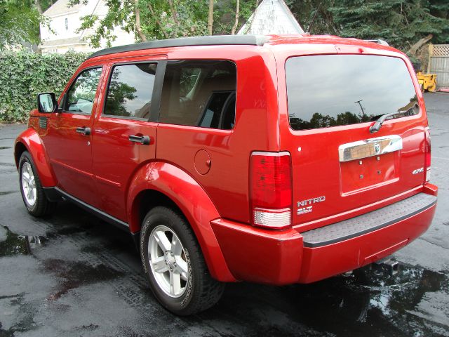 2007 Dodge Nitro Wagon SE