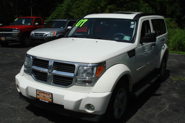 2007 Dodge Nitro Wolfsburg Edition Sedan