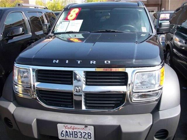 2008 Dodge Nitro FWD 4dr 4-cyl 4-spd AT