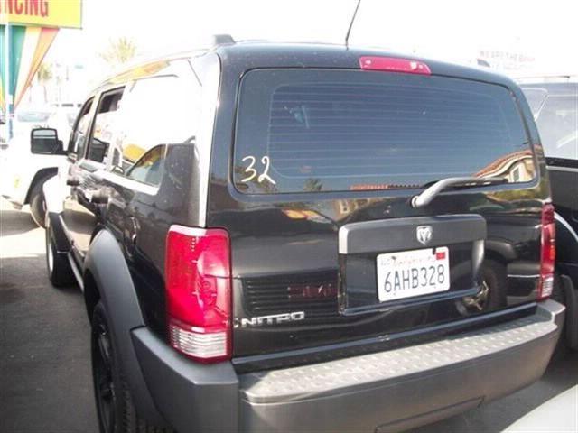 2008 Dodge Nitro FWD 4dr 4-cyl 4-spd AT