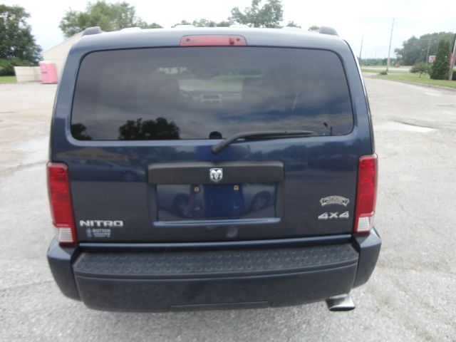 2008 Dodge Nitro Wolfsburg Edition Sedan