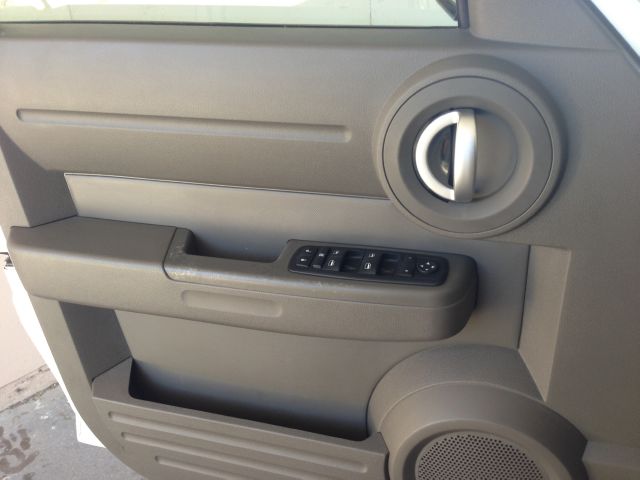 2009 Dodge Nitro EX-L W/ DVD System