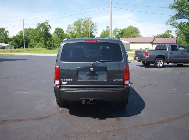 2010 Dodge Nitro SE