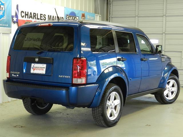 2010 Dodge Nitro SE