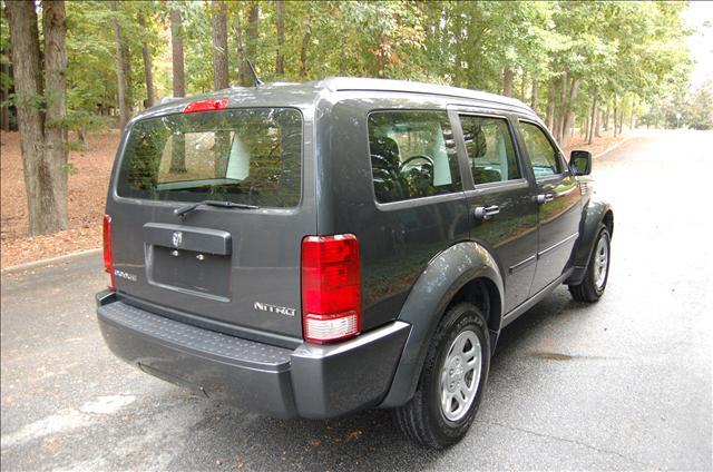 2011 Dodge Nitro SE