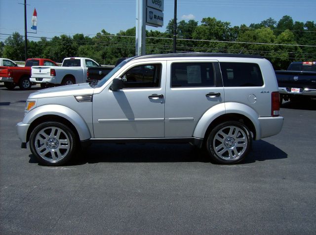 2011 Dodge Nitro Wolfsburg Edition 1.8 T